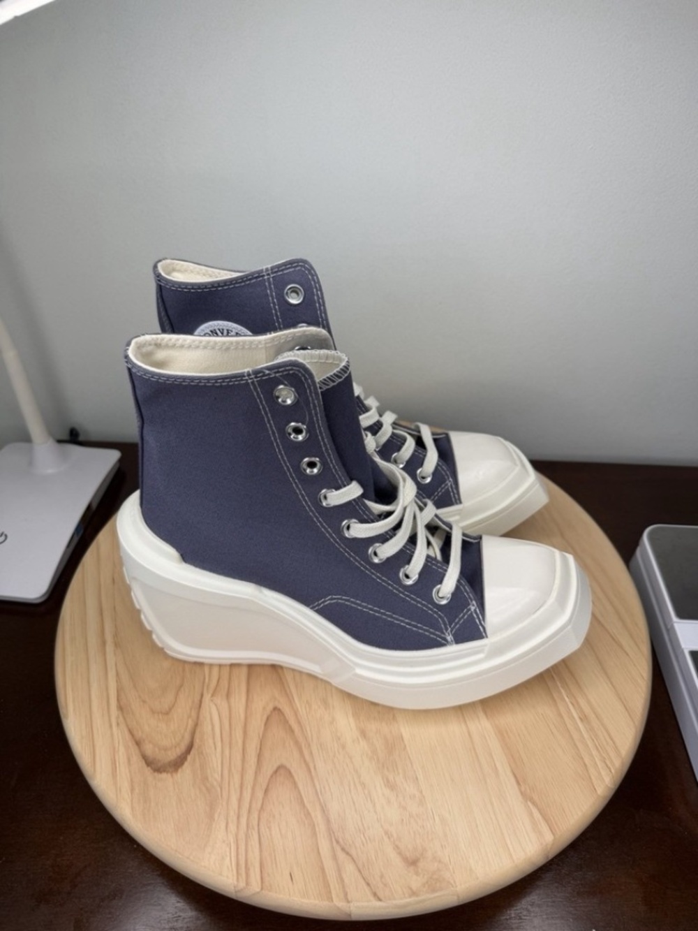 Converse Chuck 70 De Luxe Wedge Purple Womens Size 7 Sneakers Shoes A08282C NEW